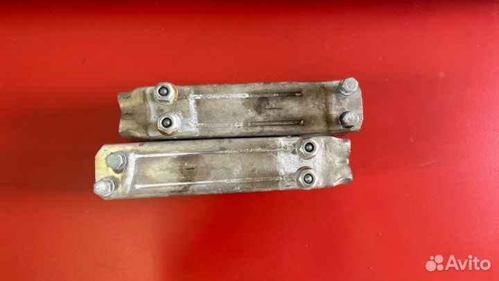 Усилитель бампера передний Audi A6 C6 AUK 3.2 2008