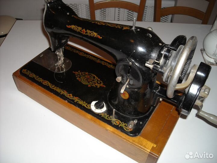 Швейная машинка Подольск 2м