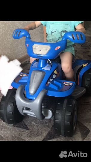 Детский квадроцикл на аккумуляторе