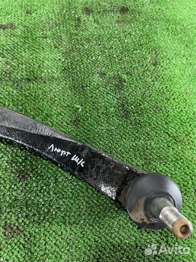 Рычаг передний верхний правый Nissan Primera 3 (P1