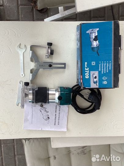 Фрезер кромочный