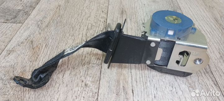 Ремень безопасности задний правый Volkswagen Polo