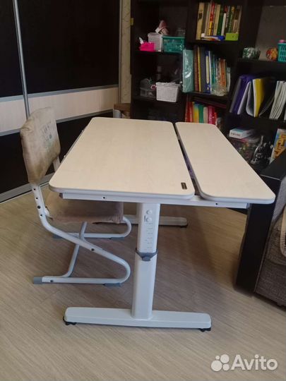 Растущая парта и стул