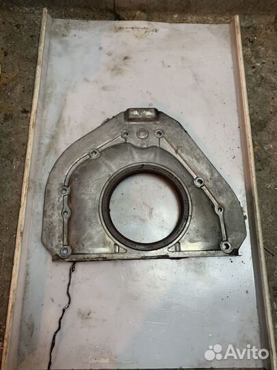 Крышка коленвала 1UZ