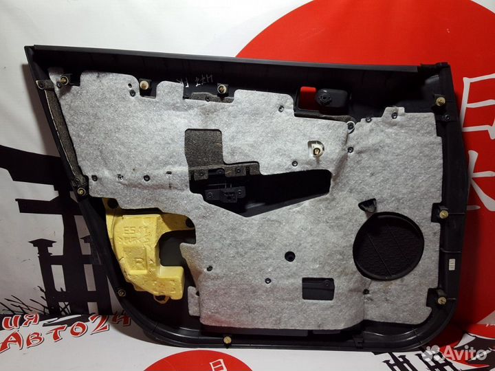 Обшивка двери Toyota Wish ZNE10G 1ZZ-FE 2006