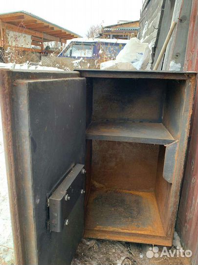 Сейф огнезащитный