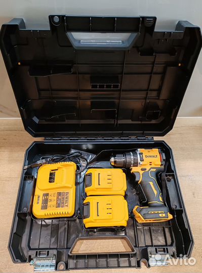 Бесщеточный шуруповерт ударный Dewalt 20 v 6 ампер