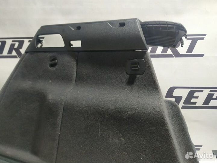 Обшивка багажника левая Audi Q5 8R 2008—2012