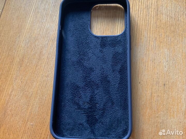 Чехол на iPhone 13