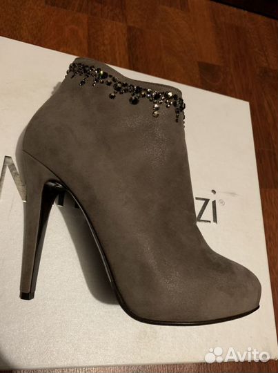 Nando muzi ботильоны