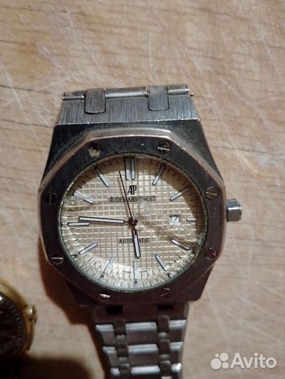 Наручные часы и настенные