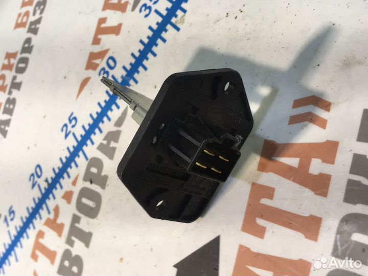 Киа Рио Реостат вентилятора отопителя салона