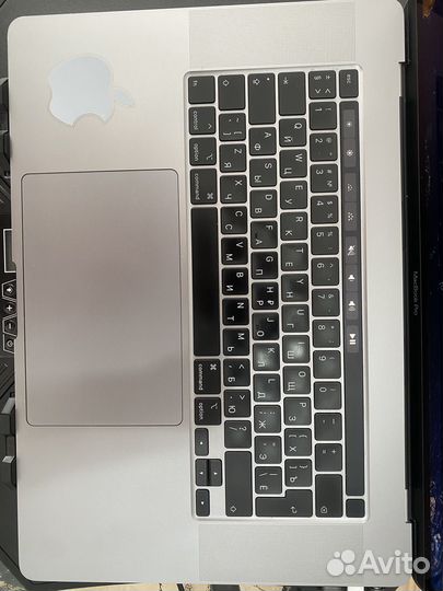Apple macbook pro 16