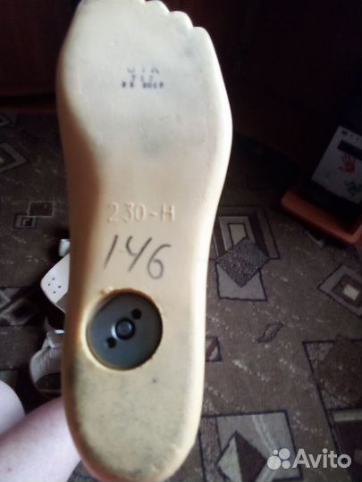 Протез бедра левой ноги