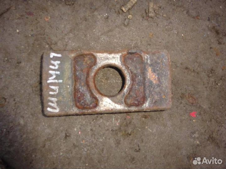 Подкладка стремянок рессоры передней BPW ECO 1996