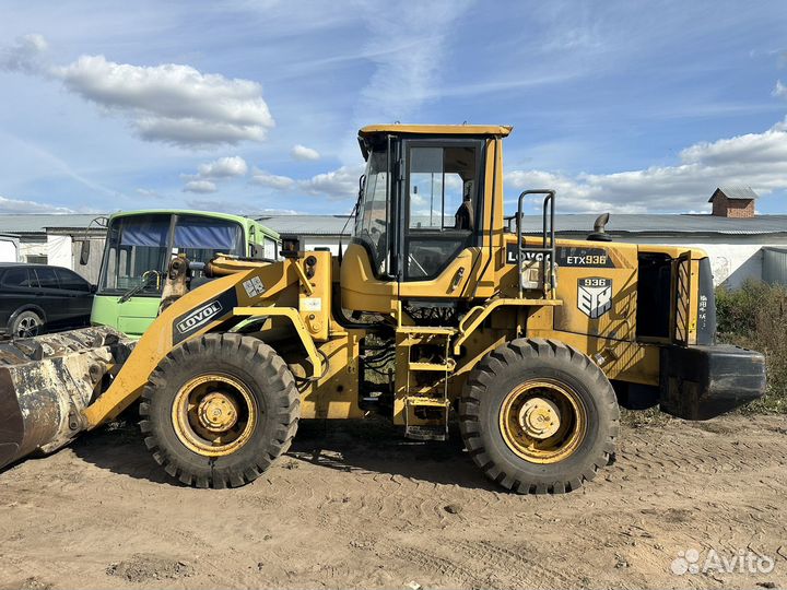 Фронтальный погрузчик Foton Lovol FL936F, 2012