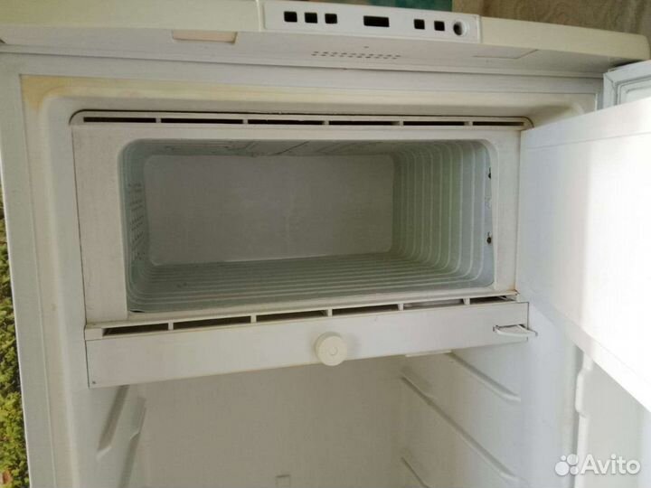 Холодильник бу маленький