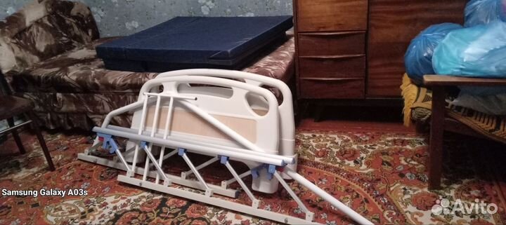 Медицинская кравать для лежачих больных