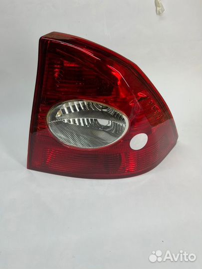 Фонарь задний правый Ford Focus 2 2010