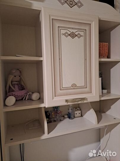 Письменный стол