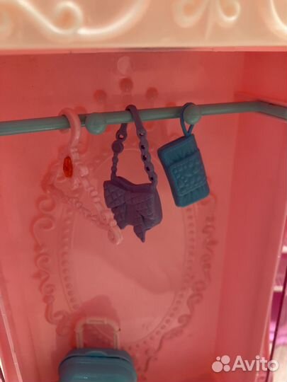 Шкаф и трюмо для барби