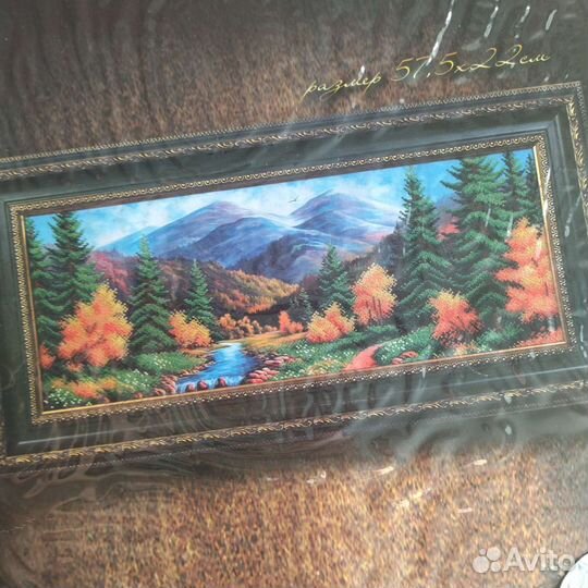 Лес и горы - осенний пейзаж, картина бисером