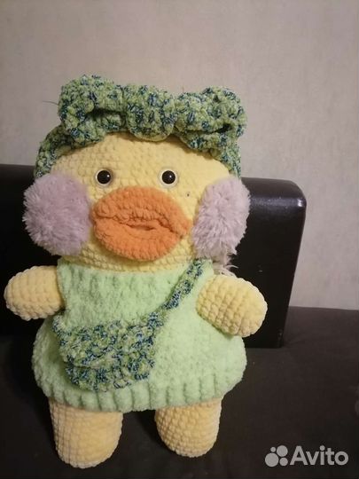 Вязаная игрушка уточка лалафанфан