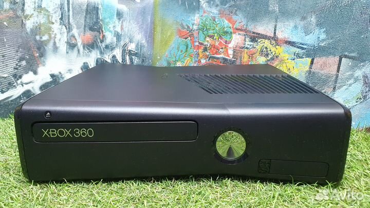 Xbox 360S 4Gb покупка/продажа