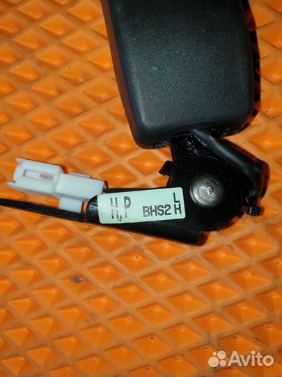 Ответная часть ремня безопасности Mazda 3