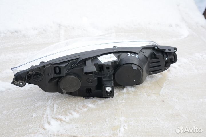 Пежо 408 Peugeot 408 Фара левая рестайлинг 2017+