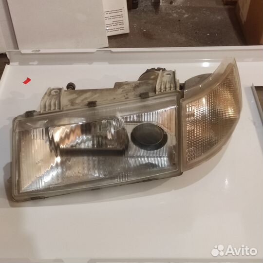 Передняя левая фара ваз 2110/11/12