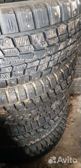 Dunlop SP Winter Ice 01 235/65 R17