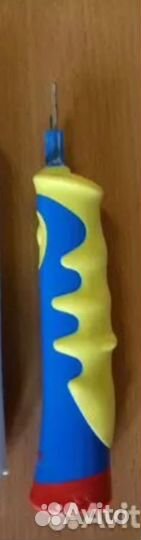 Электрическая зубная щётка