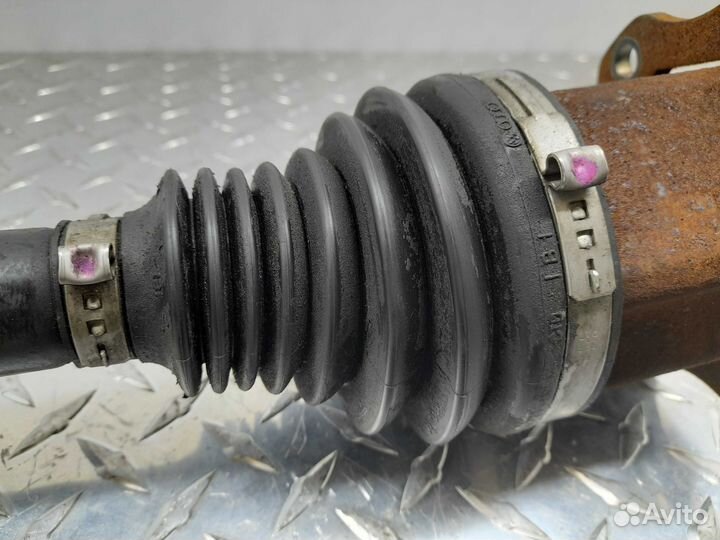 Полуось передняя R Audi Q5 8R 8R0407271C