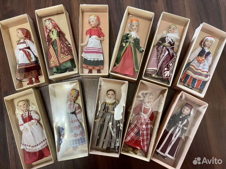 Коллекционная кукла фарфоровая