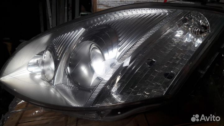 Фара левая Mercedes-Benz W221 S-Klasse