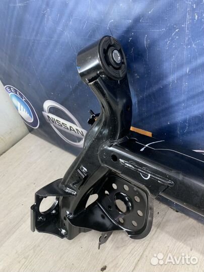 Балка подвески зад Kia RIO X-line