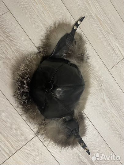 Женская шапка