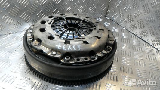 Маховик демпферный бензиновый BMW 3 E90/E91 (83Y37TI01)