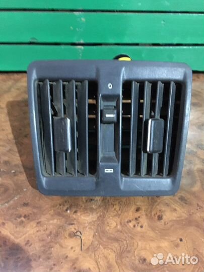 Дефлекторы воздушный задний Mercedes W140