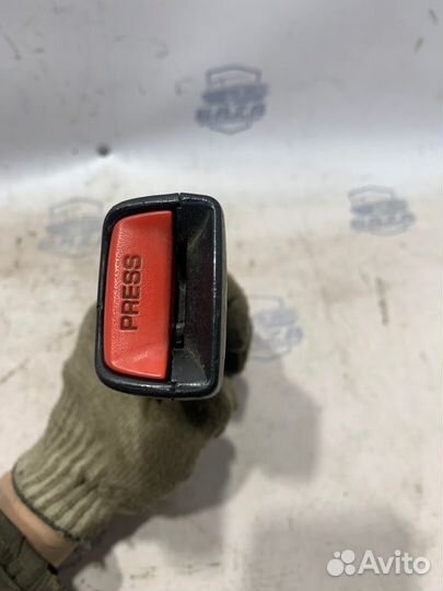 Замок ремня безопасности передний правый Daewoo