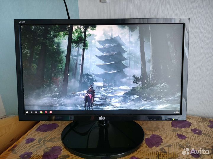 Монитор 20 дюймов