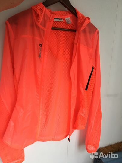 Ветровка женская для бега Reebok р.S
