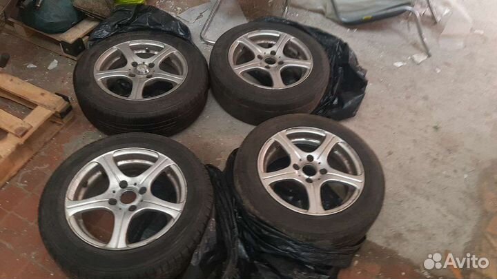 R15 Accelera 651 195/60, PCD 4x100 DIA 67.1