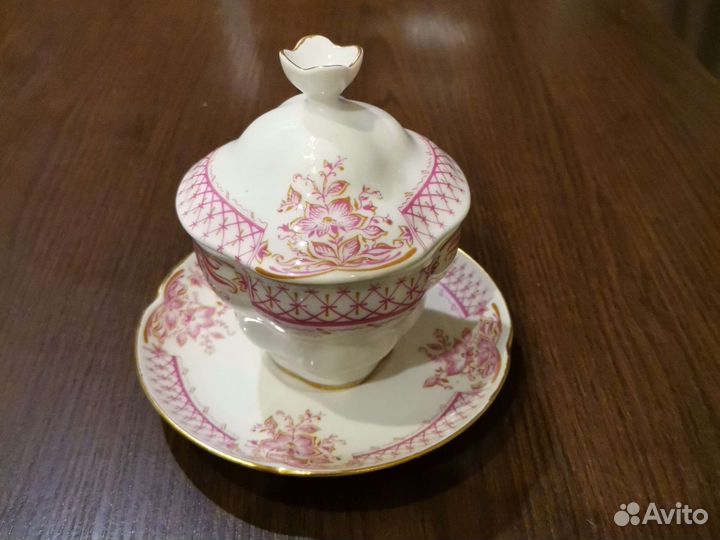 Чашка с крышкой фарфоровая (заварочная) лфз