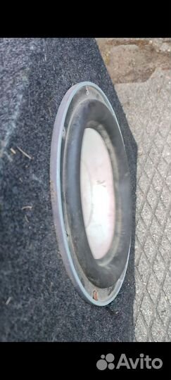 Автомобильный сабвуфер