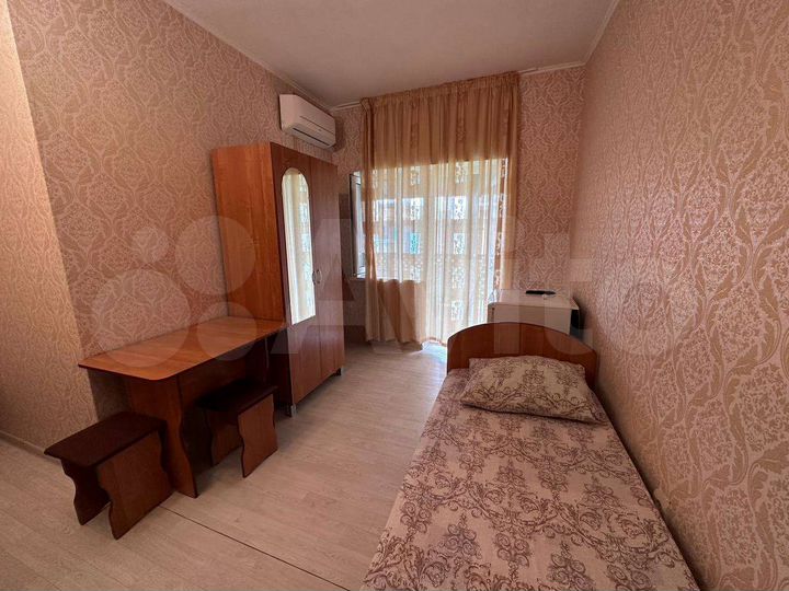 Комната 20 м², 1/3 эт.