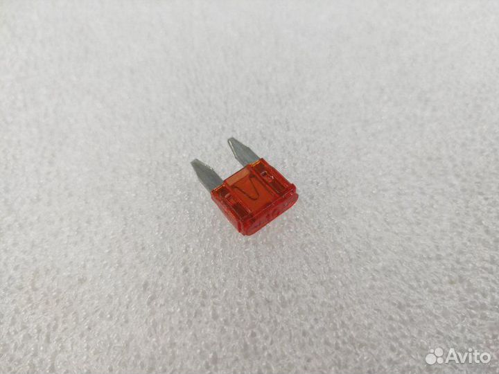 Предохранитель 10A Мини