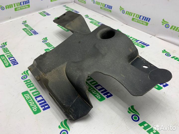 Пыльник днища левый Mazda 3 Bl бензин 2010