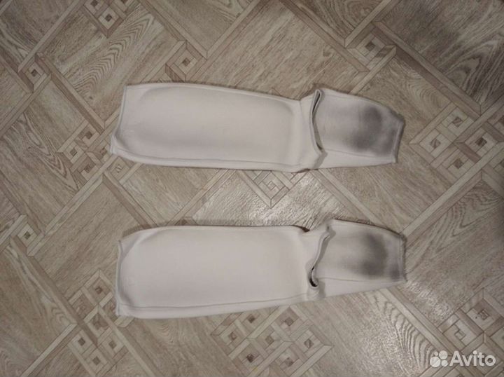 Защита голени и стоп BAX